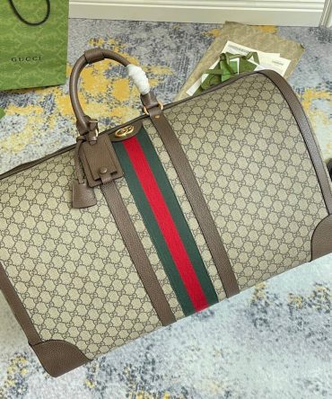 Gucci Savoy Maxi Duffle Bag ()